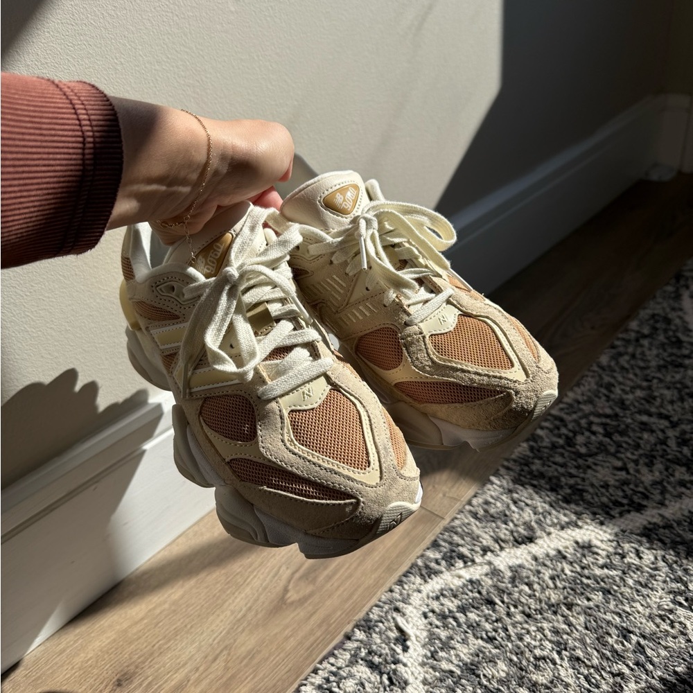 New Balance 9060 W7 M5.5 - Picture 2 of 9